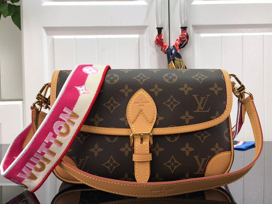 BAG LV