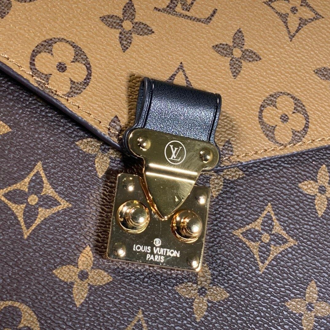 LV POCHETTE MÉTIS